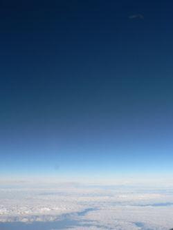 מדוע כשכדור הארץ מואר ועולים לחלל הכול חשוך? אושרי