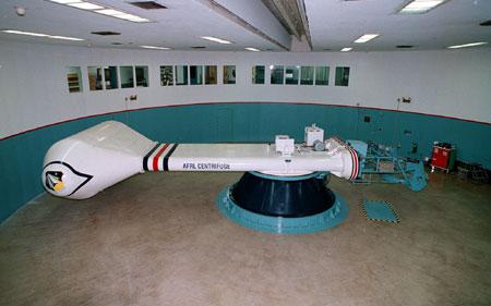 מה יהיו ההשלכות הכבידתיות על גוף האסטרונאוט שיונחת על כוכב לכת גדול (יחסית) כמו צדק? לירז