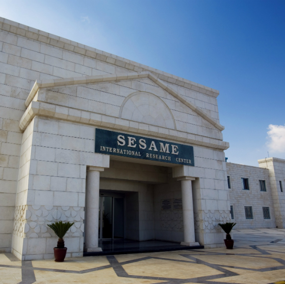 מאיצים את השלום