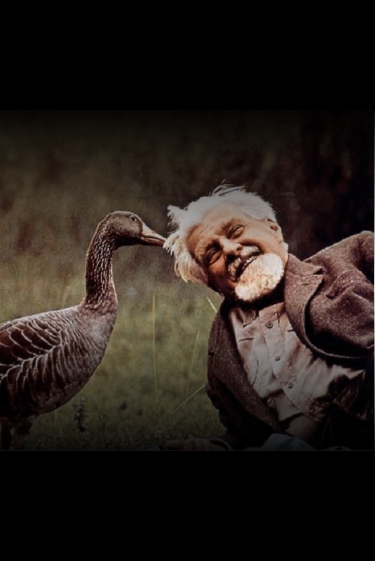 החוקר שהעופות הלכו אחריו