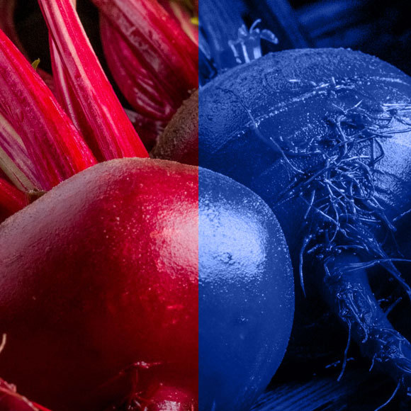 اِستحضار اللّون الأزرق من الأحمر