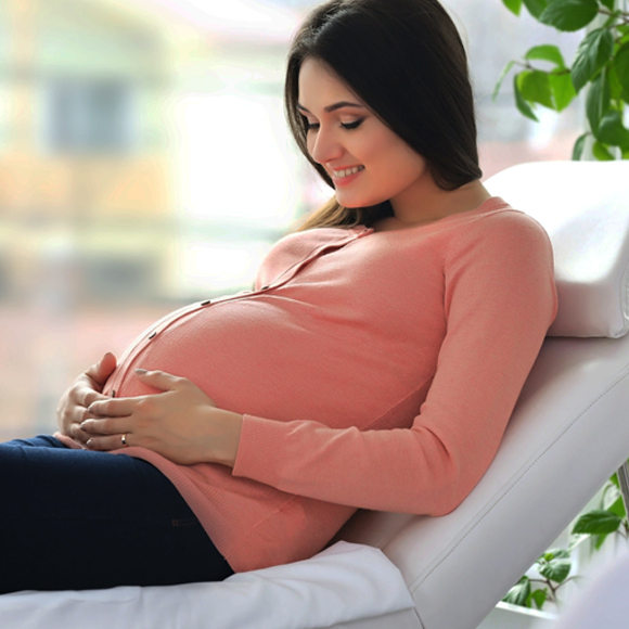 ادّعاء معارضي لقاح كورونا الّذي لا أساس له من الصّحّة