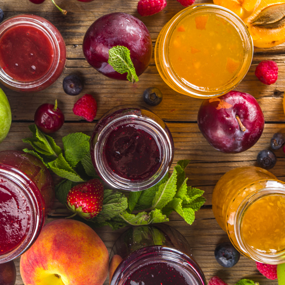 من لديه مثل هذا المربّى؟