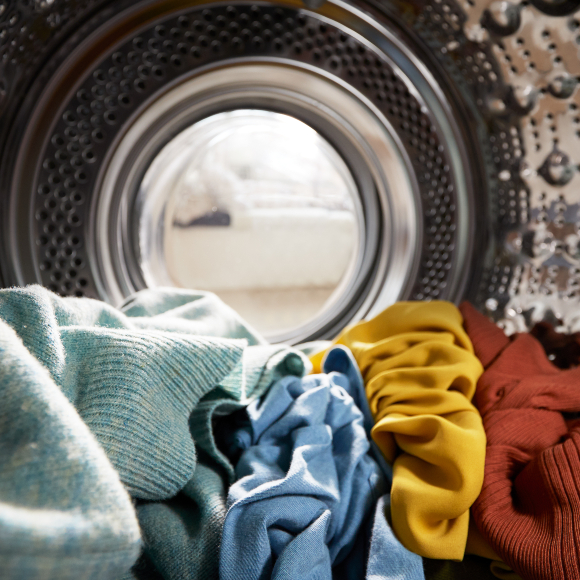 Environment-Friendly and Clothing-Friendly Laundry