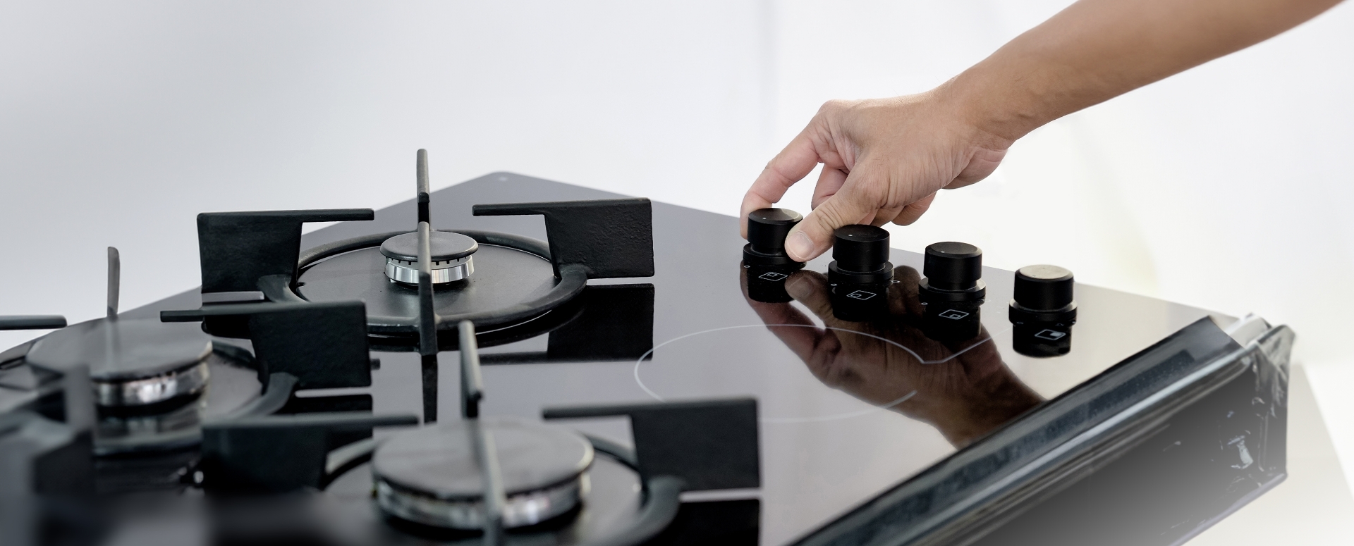 Gas vs. Induction: Which Stovetop Is the Better Choice?