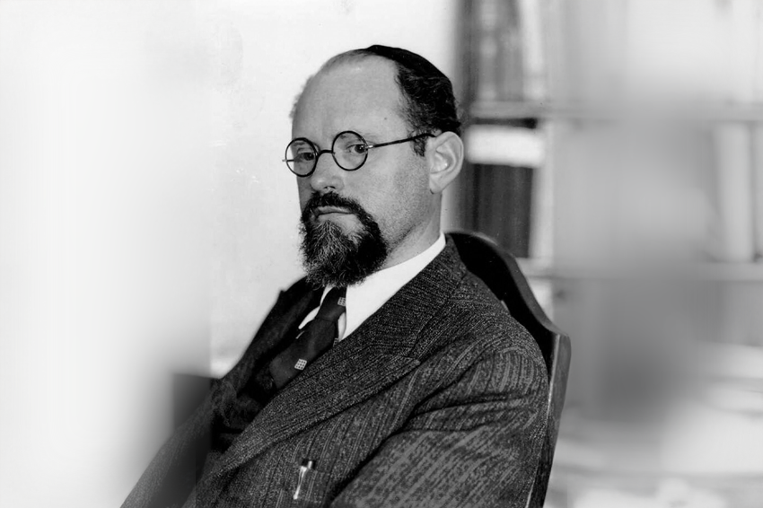 למד מתמטיקה בארבע אוניברסיטאות בגרמניה. אברהם הלוי פרנקל | ויקיפדיה, Aviados