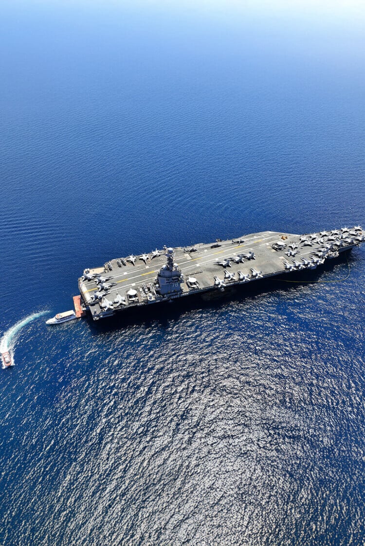 נמל תעופה על הגלים – המדע של נושאות מטוסים