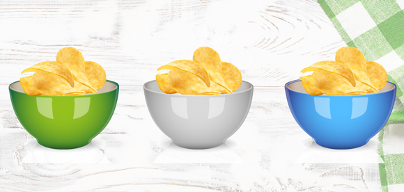 צלוחיות עם חטיפים בצבעים שונים