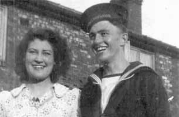 ניקולסון עם בעלה השני, מלקולם מקייג | מקור: MacTutor