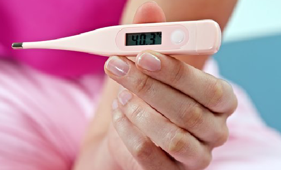 ميزان حرارة يُظهِر درجة حرارة 40.3 | Lea Paterson, Science Photo Library