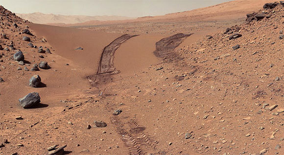 האם זה כל מה שהשארנו במאדים? עקבות של רכב השטח Curiosity על כוכב הלכת האדום | NASA/JPL-Caltech/MSSS