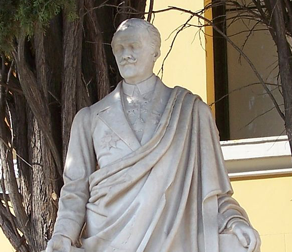 A statue in honor of Pierre de Coubertin. The vision of one man | Image: J Jonah Jackalope, Wikipedia