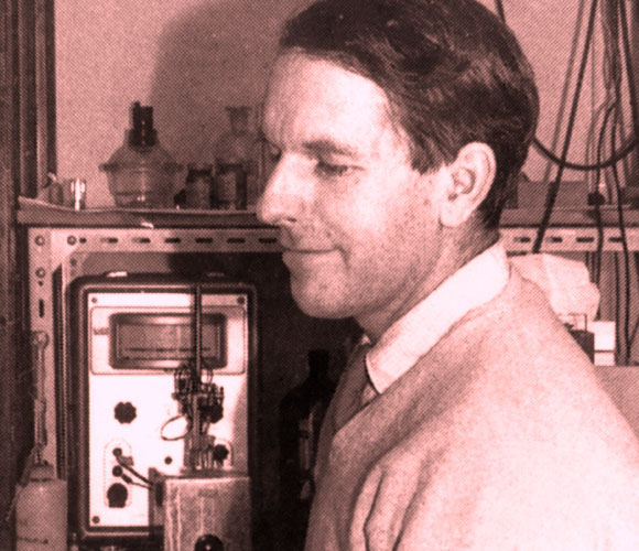 سانغر في المختبر| المصدر: Science Photo Library