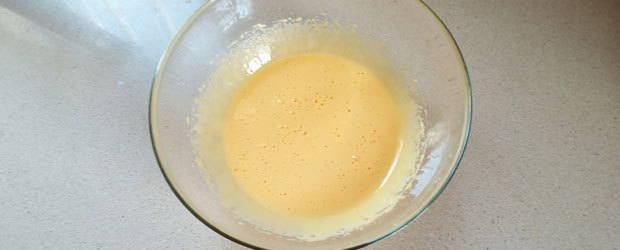 مزيج الصّفار داخل الصّحن | تصوير: دفنا مندلر