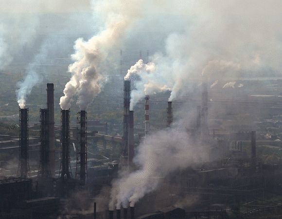 אפילו אם חקיקה תקבע שזיהום אוויר בריא, זה לא ישנה את העובדה שהוא גורם לתחלואה. זיהום תעשייתי | צילום: Shutterstock
