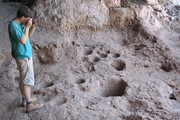 שרידי העמילן וסימנים נוספים חשפו את ההיסטוריה של ייצור האלכוהול. מכתשים במערת רקפת | צילום: דני נדל