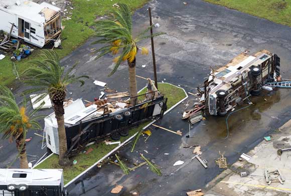 רוחות במהירות עצומה. נזקי סופת ההוריקן "הרווי" בטקסס, אוגוסט 2017 | צילום: Shutterstock